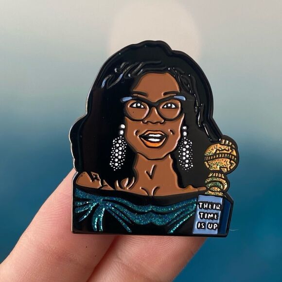 Oprah Winfrey Enamel Pin/ Brooch Lapel - Picture 1 of 6